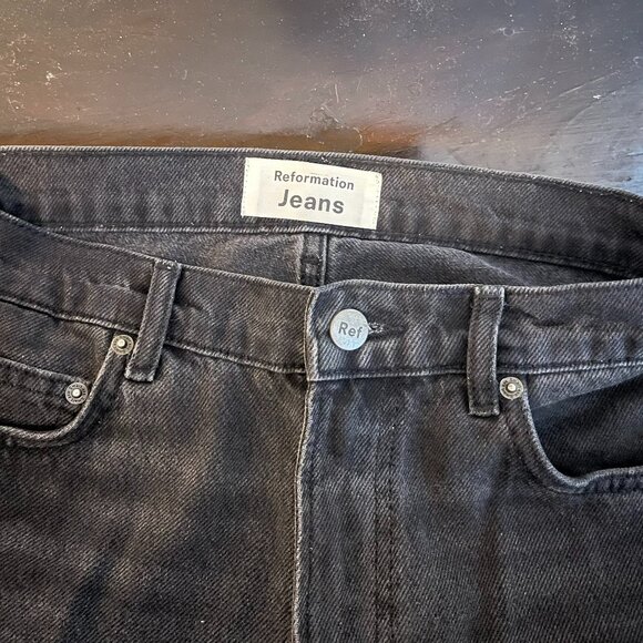 Reformation Cynthia Straight Leg Jeans in Seine (Washed Black) - Picture 3 of 6